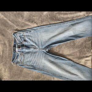 HOLLISTER CURVY MOM JEAN
